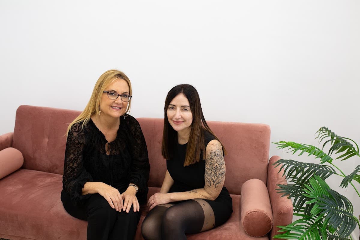 Dos profesionales del equipo de Clínica Cicles